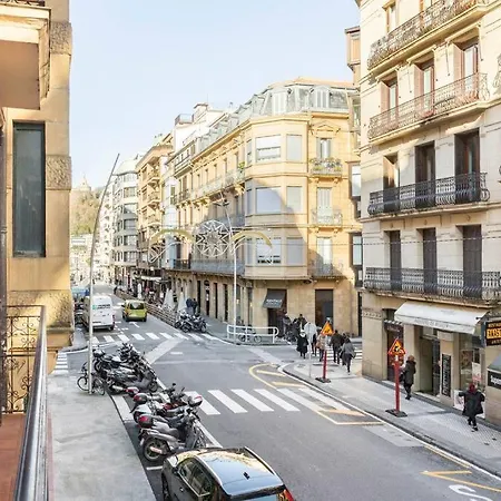 Suites! Donostia Апартаменты *