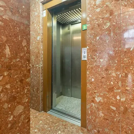 Suites! Donostia 公寓